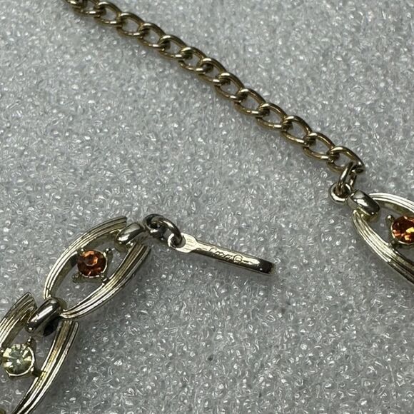 Vintage Signed Coro Topaz Goldtone Link Necklace 14-17" EUC - Picture 4 of 5